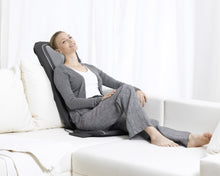 Cargar imagen en el visor de la galería, Asiento Masajeador Shiatsu Beurer MG 260