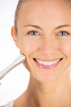 Cargar imagen en el visor de la galería, Pureo Derma Peel Microdermoabrasión Beurer FC 100