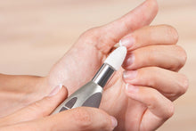 Cargar imagen en el visor de la galería, Set de Manicura y Pedicura de Beurer MP 60