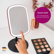 Cargar imagen en el visor de la galería, Espejo De Maquillaje Con Luz Led Sensor Táctil Beurer Bs 47
